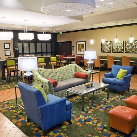 Hampton Inn Evansville Airport Eksteriør billede